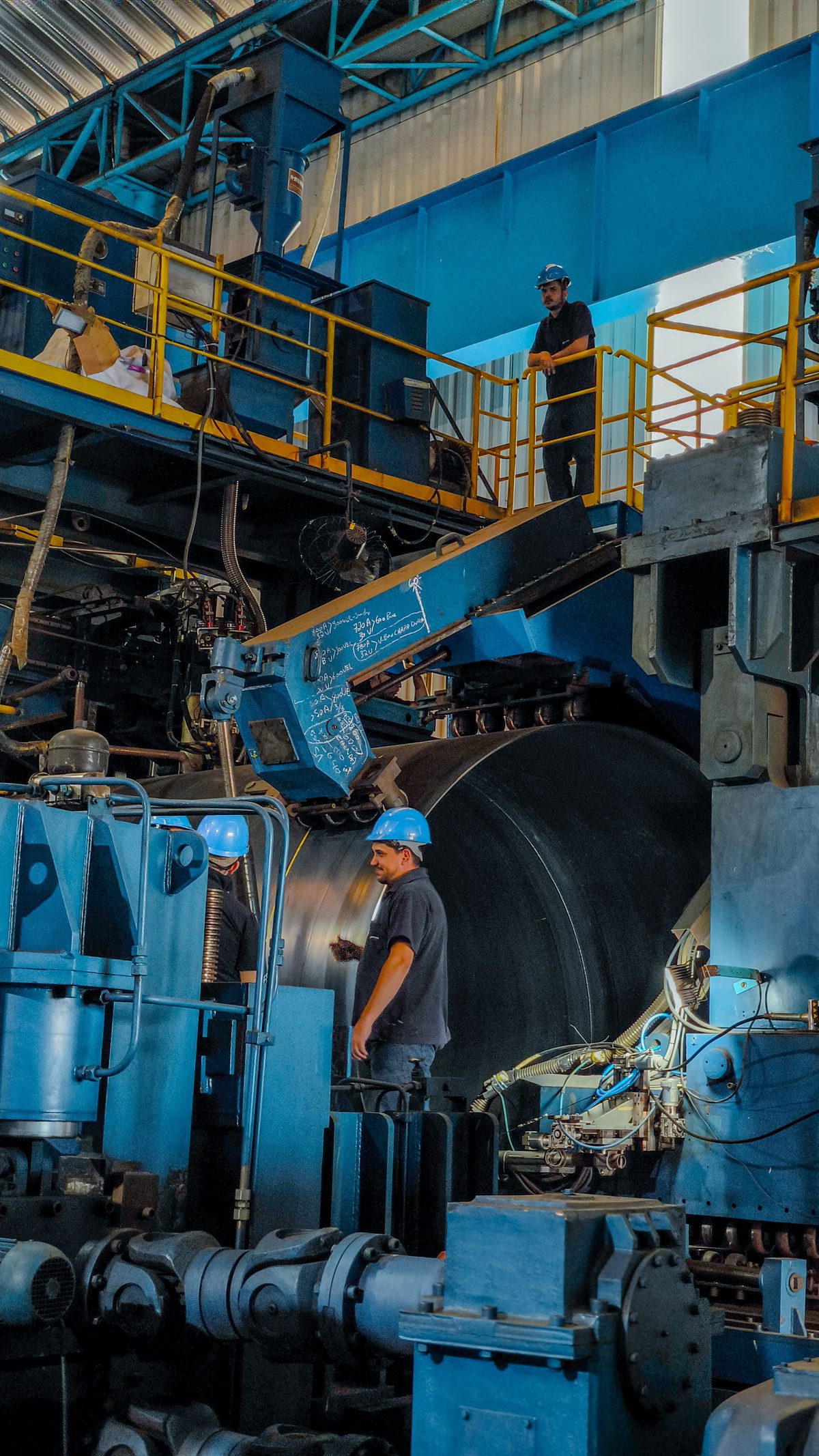 Industrial workforce in a manufacturing environment
